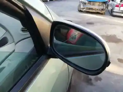 Здавання транспортного засобу nissan almera tino (v10m) mar року 2000 потужний yd22ddt