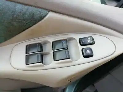 Здавання транспортного засобу nissan almera tino (v10m) mar року 2000 потужний yd22ddt