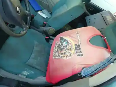 Здавання транспортного засобу nissan almera tino (v10m) mar року 2000 потужний yd22ddt