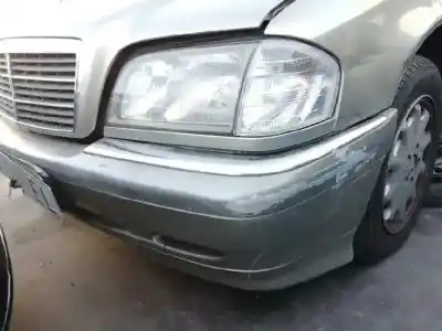 Здавання транспортного засобу mercedes-benz clase c (w202) berlina 220 cdi esprit champion (202.133) року 1998 потужний 611960