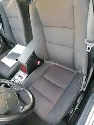 Здавання транспортного засобу mercedes-benz clase c (w202) berlina 220 cdi esprit champion (202.133) року 1998 потужний 611960