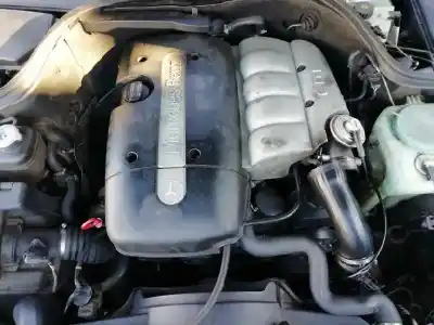 Здавання транспортного засобу mercedes-benz clase c (w202) berlina 220 cdi esprit champion (202.133) року 1998 потужний 611960