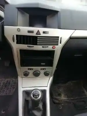 Здавання транспортного засобу opel astra gtc cosmo року 2007 потужний z17dth