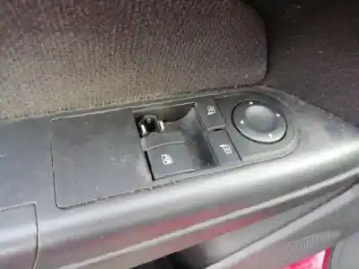 Здавання транспортного засобу opel astra gtc cosmo року 2007 потужний z17dth