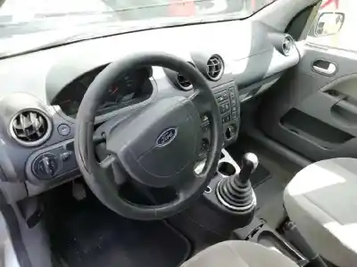 Verschrottungsfahrzeug ford fiesta (cbk) fun des jahres 2003 angetrieben f6ja