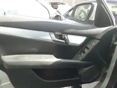Здавання транспортного засобу mercedes-benz clase c (w204) berlina c 220 cdi (204.008) року 2008 потужний om646811