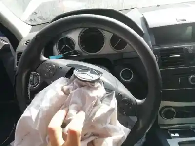 Здавання транспортного засобу mercedes-benz clase c (w204) berlina c 220 cdi (204.008) року 2008 потужний om646811