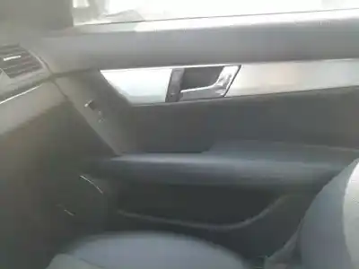 Здавання транспортного засобу mercedes-benz clase c (w204) berlina c 220 cdi (204.008) року 2008 потужний om646811