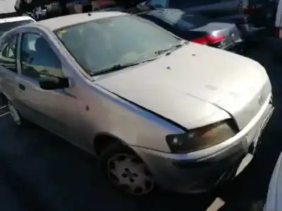Veicolo di demolizione fiat punto berlina (188) 1.2 8v dynamic dell'anno 2003 alimentato 188a4000
