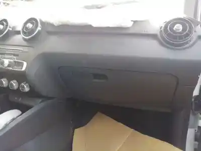 Veículo de Sucata audi a1 sportback (8xf) adrenalin do ano 2018 alimentado chz