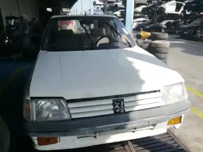 Véhicule à la ferraille PEUGEOT 205 BERLINA 1.8 Diesel de l'année 1992 alimenté 161A