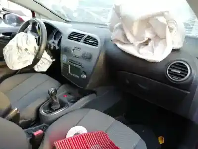 Veículo de Sucata seat leon (1p1) 1.9 tdi do ano 2005 alimentado bkc