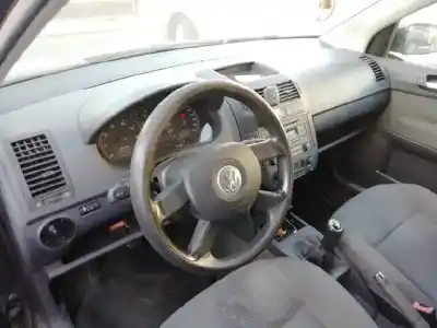 Vehicul casat volkswagen polo (9n3) advance al anului 2006 alimentat bky