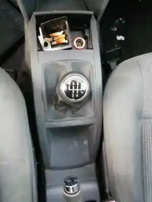 Vehicul casat volkswagen polo (9n3) advance al anului 2006 alimentat bky
