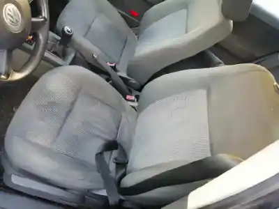 Vehicul casat volkswagen polo (9n3) advance al anului 2006 alimentat bky