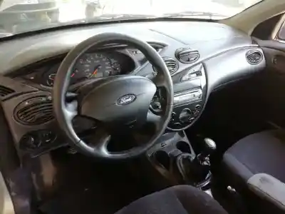 Здавання транспортного засобу ford focus berlina (cak) 1.8 tdci cat року 2002 потужний ffda