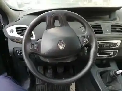 Veicolo di demolizione renault scenic iii 1.5 dci diesel fap dell'anno 2013 alimentato k9k846
