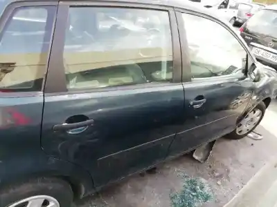 Veicolo di demolizione volkswagen polo (9n1) conceptline dell'anno 2003 alimentato azq