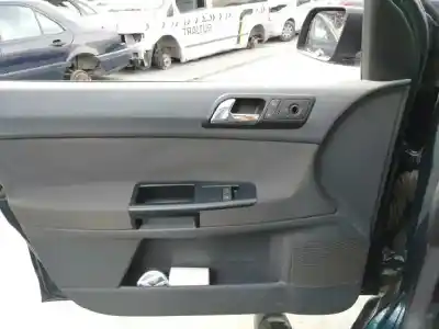 Veicolo di demolizione volkswagen polo (9n1) conceptline dell'anno 2003 alimentato azq