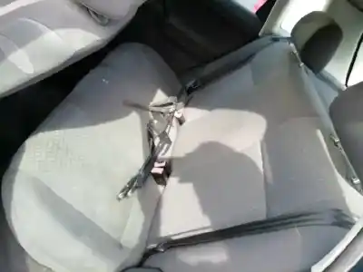 Veicolo di demolizione volkswagen polo (9n1) conceptline dell'anno 2003 alimentato azq