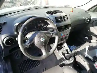 Veicolo di demolizione alfa romeo 147 (190) 1.6 16v cat dell'anno 2006 alimentato ar37203