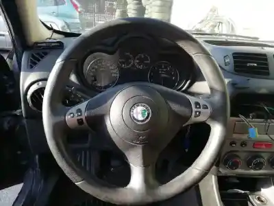 Veicolo di demolizione alfa romeo 147 (190) 1.6 16v cat dell'anno 2006 alimentato ar37203