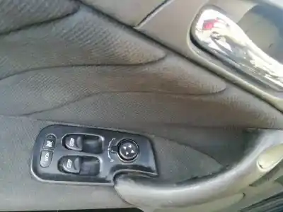 Veicolo di demolizione alfa romeo 147 (190) 1.6 16v cat dell'anno 2006 alimentato ar37203