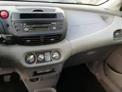 Здавання транспортного засобу nissan almera tino (v10m) ambience року 2002 потужний yd22