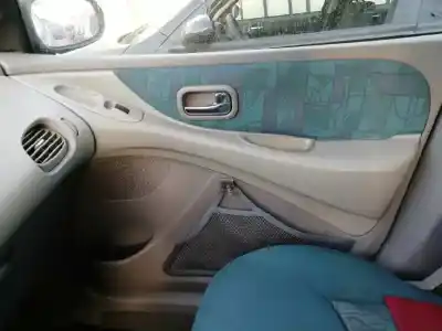 Здавання транспортного засобу nissan almera tino (v10m) ambience року 2002 потужний yd22