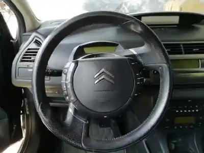 Sloopvoertuig citroen c4 coupe vtr plus van het jaar 2006 aangedreven rhr