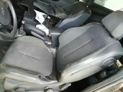Sloopvoertuig citroen c4 coupe vtr plus van het jaar 2006 aangedreven rhr