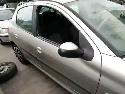 Scrapping Vehicle peugeot 206 berlina x-line of the year 2004 powered kfw