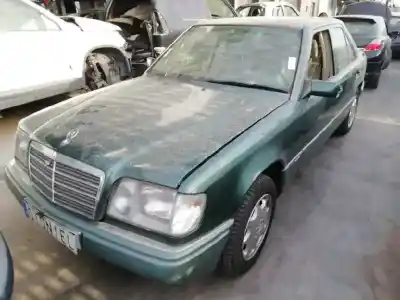 Здавання транспортного засобу mercedes-benz clase e (w124) berlina 320 e / e 320 (124.032) року 1994 потужний 104