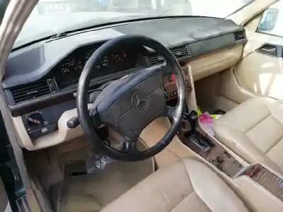 Здавання транспортного засобу mercedes-benz clase e (w124) berlina 320 e / e 320 (124.032) року 1994 потужний 104