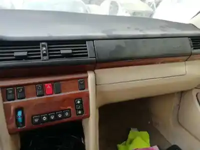 Здавання транспортного засобу mercedes-benz clase e (w124) berlina 320 e / e 320 (124.032) року 1994 потужний 104