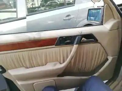 Здавання транспортного засобу mercedes-benz clase e (w124) berlina 320 e / e 320 (124.032) року 1994 потужний 104
