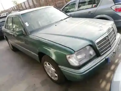 Vehículo de desguace MERCEDES CLASE E (W124) BERLINA 320 E / E 320 (124.032) del año 1994 con motor 104