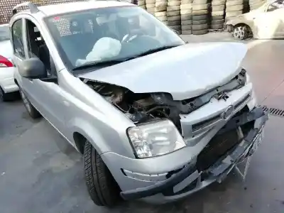 Vehicul casat fiat panda (169) 1.2 8v dynamic al anului 2010 alimentat 188a4.000