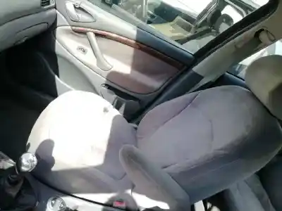 Здавання транспортного засобу citroen c5 berlina 2.0 hdi sx року 2001 потужний rhz