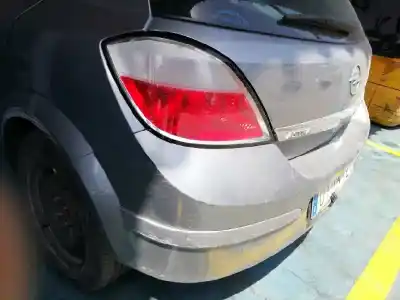 Здавання транспортного засобу opel astra h berlina cosmo року 2004 потужний z16xep