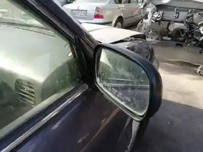 Véhicule à la ferraille kia sportage td de l'année 2000 alimenté re