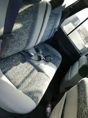 Véhicule à la ferraille kia sportage td de l'année 2000 alimenté re
