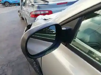 Здавання транспортного засобу nissan micra c+c (ck12e) acenta року 2009 потужний cr14