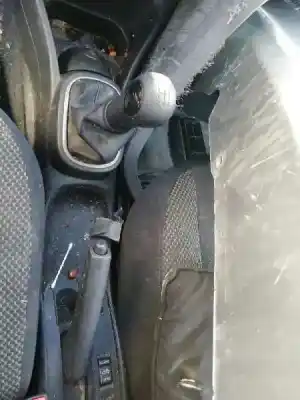 Здавання транспортного засобу nissan micra c+c (ck12e) acenta року 2009 потужний cr14