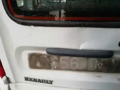 Veículo de Sucata renault kangoo (f/kc0) 1.5 dci diesel 82 cv / 60 kw do ano 2004 alimentado k9k b7