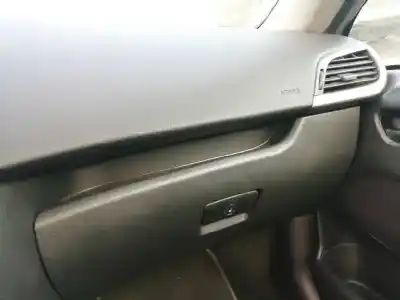 Veículo de Sucata peugeot 207 cc (wd_) 1.6 16v do ano 2011 alimentado g-5fs o 5f01