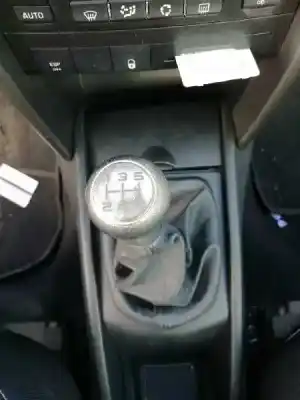 Veículo de Sucata peugeot 207 cc (wd_) 1.6 16v do ano 2011 alimentado g-5fs o 5f01