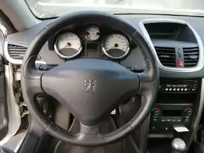 Veículo de Sucata peugeot 207 cc (wd_) 1.6 16v do ano 2011 alimentado g-5fs o 5f01