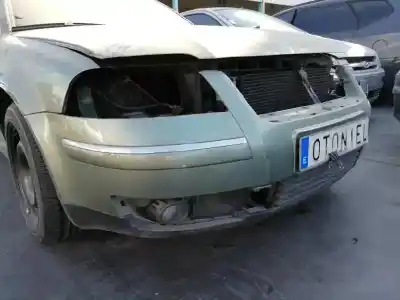 Vehicul casat volkswagen passat berlina (3b3) v6 tdi highline al anului 2002 alimentat akn