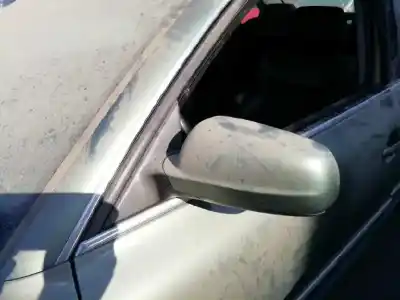 Vehicul casat volkswagen passat berlina (3b3) v6 tdi highline al anului 2002 alimentat akn